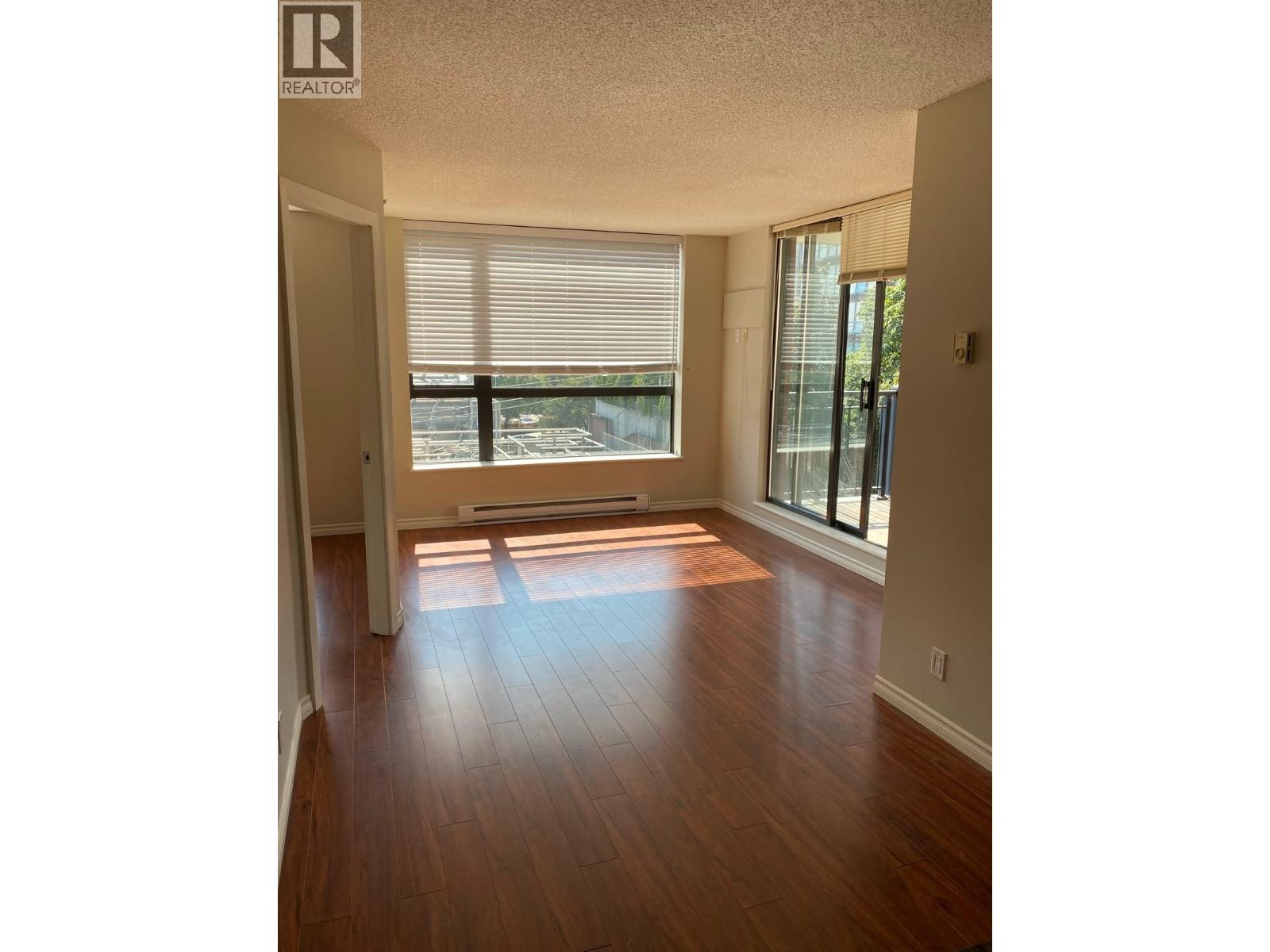 301 833 AGNES STREET, new westminster, British Columbia V3M0B1