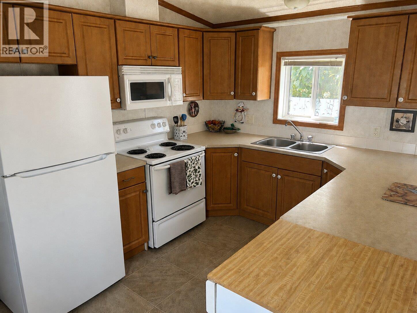 1250 Hillside Avenue Unit# 10, Chase, British Columbia  V0E 1M0 - Photo 13 - 10394307