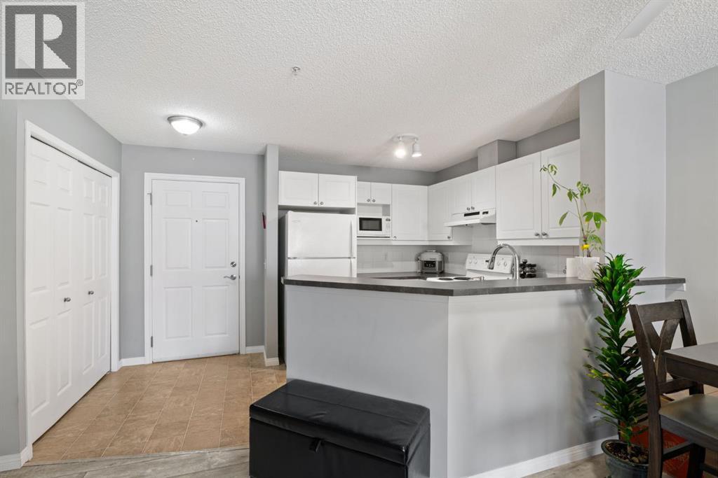2209, 950 Arbour Lake Road NW, Calgary, Alberta  T3G 5B3 - Photo 8 - A2337998