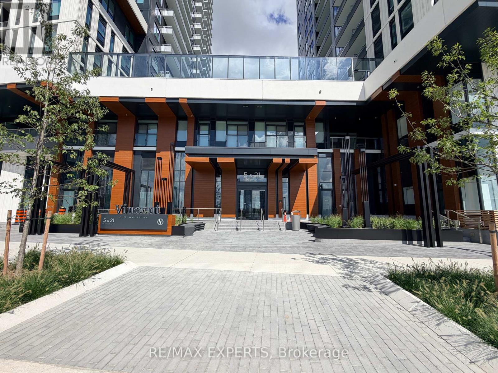2851 Highway 7, Vaughan, Ontario  L4K 1W2 - Photo 5 - N13696130