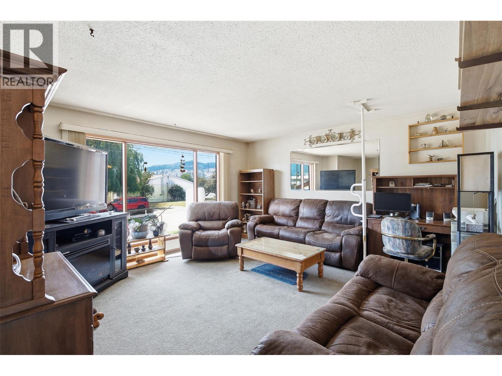 2613 Coutlee Avenue, Merritt, British Columbia  V1K 1A9 - Photo 4 - 10398417