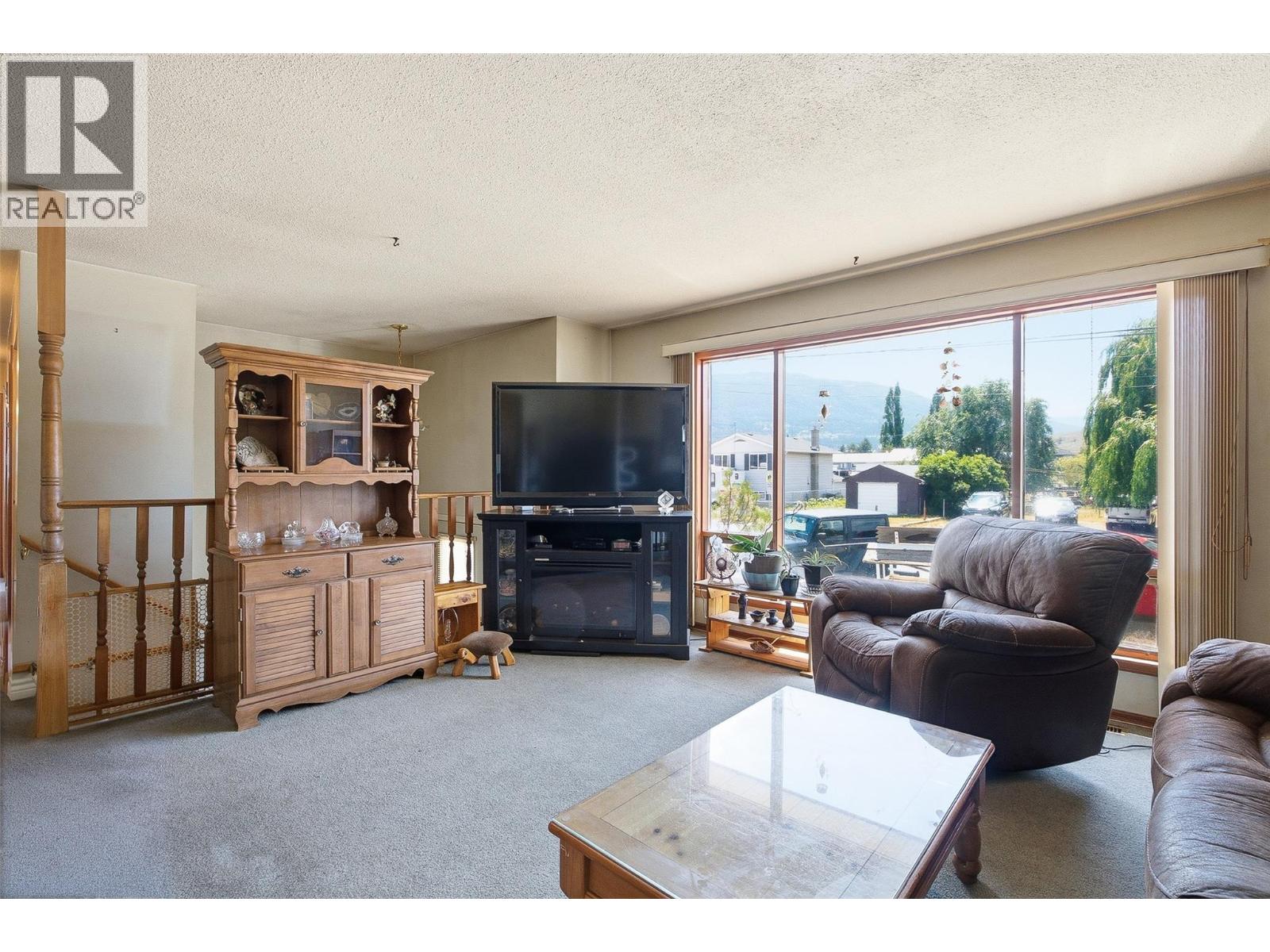 2613 Coutlee Avenue, Merritt, British Columbia  V1K 1A9 - Photo 5 - 10398417