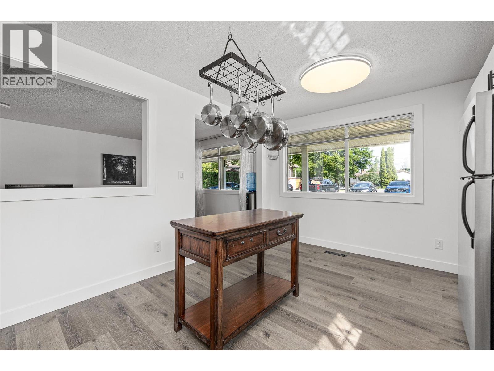654 Armour Crescent, Kelowna, British Columbia  V1W 1A5 - Photo 17 - 10398179