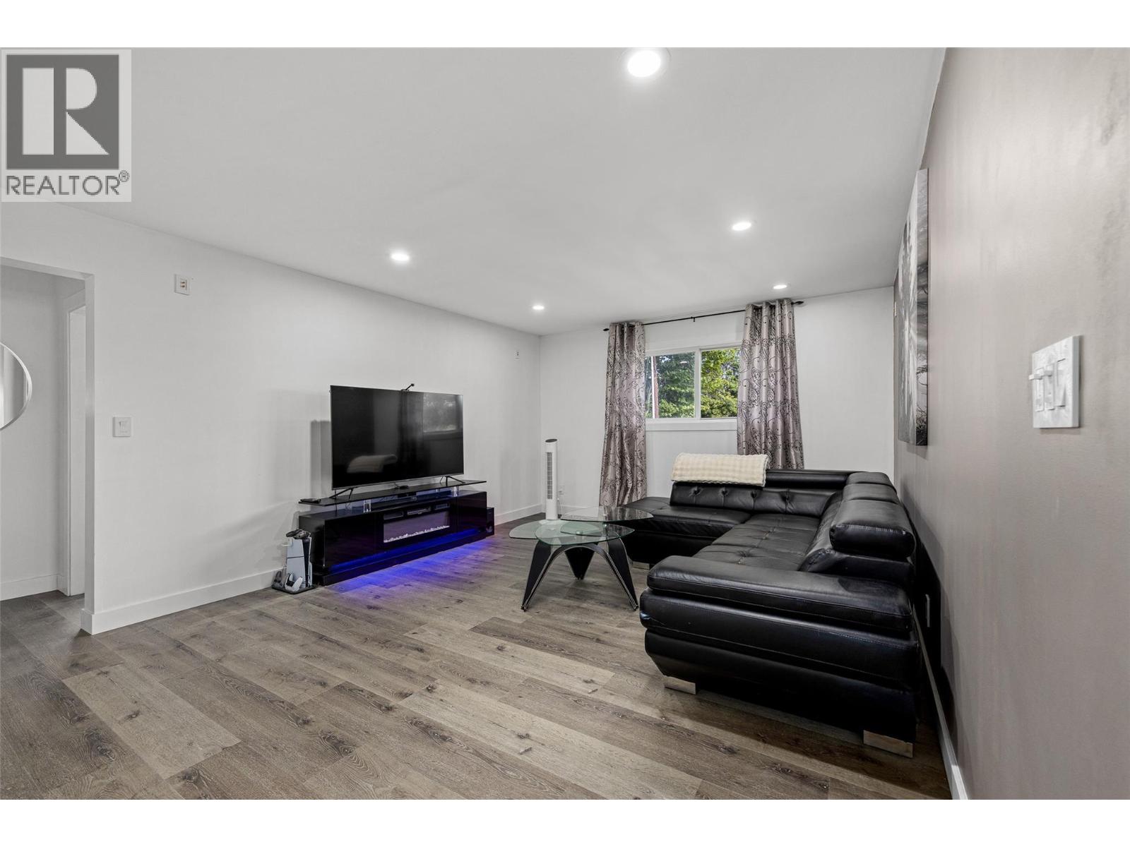 654 Armour Crescent, Kelowna, British Columbia  V1W 1A5 - Photo 24 - 10398179
