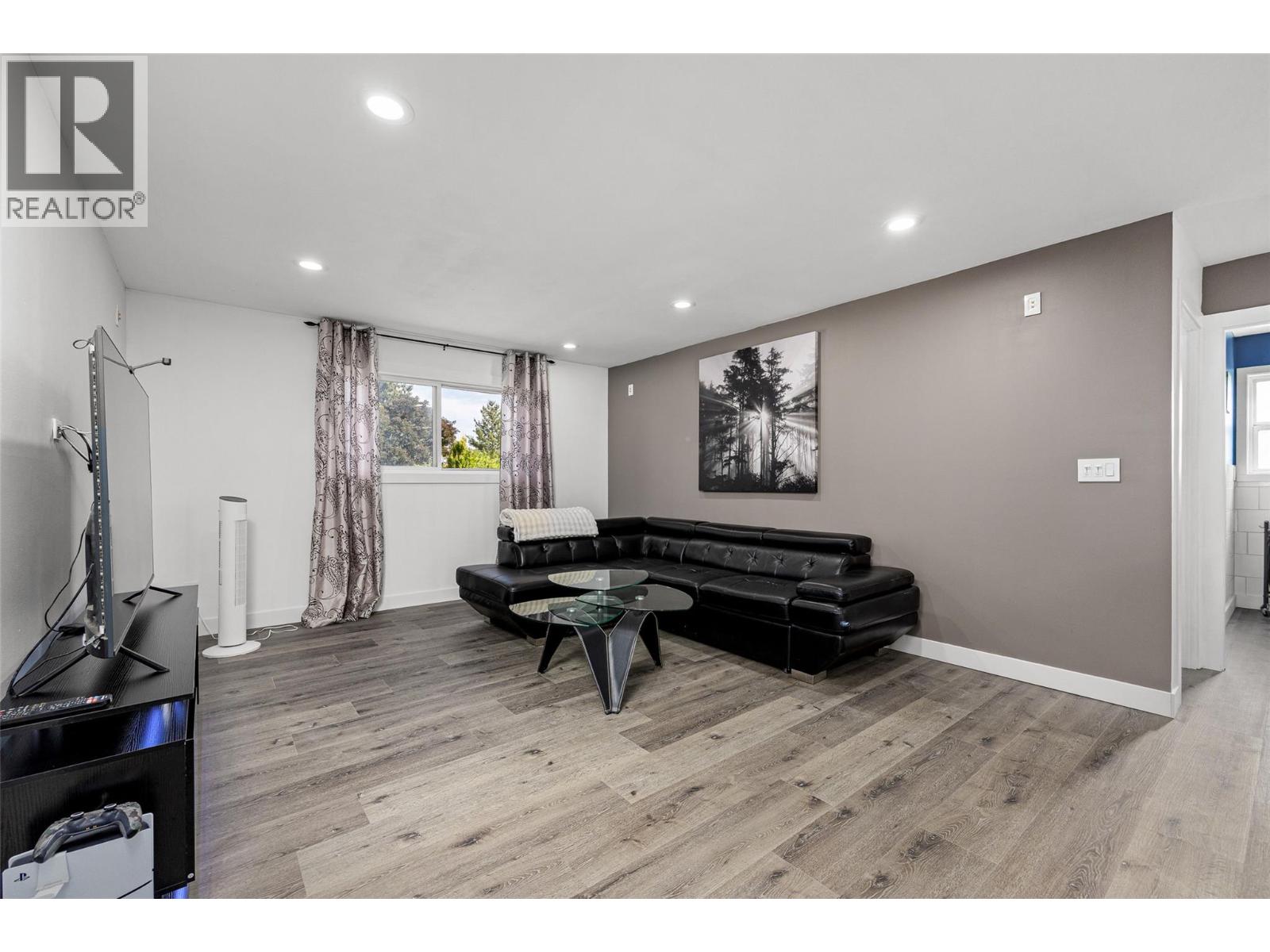 654 Armour Crescent, Kelowna, British Columbia  V1W 1A5 - Photo 25 - 10398179