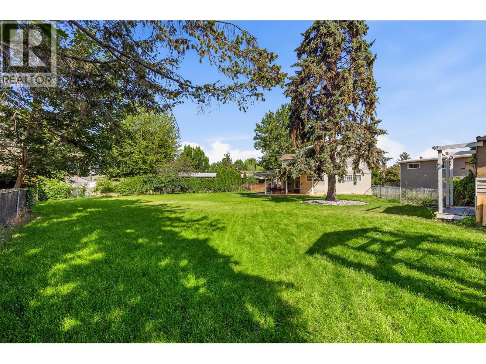 654 Armour Crescent, Kelowna, British Columbia  V1W 1A5 - Photo 44 - 10398179