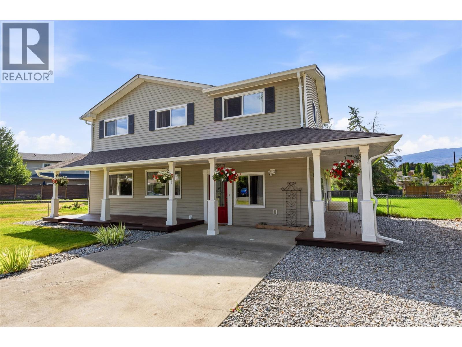 654 Armour Crescent, Kelowna, British Columbia  V1W 1A5 - Photo 6 - 10398179