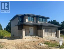 18 HAWKS GATE, Central Elgin, Ontario