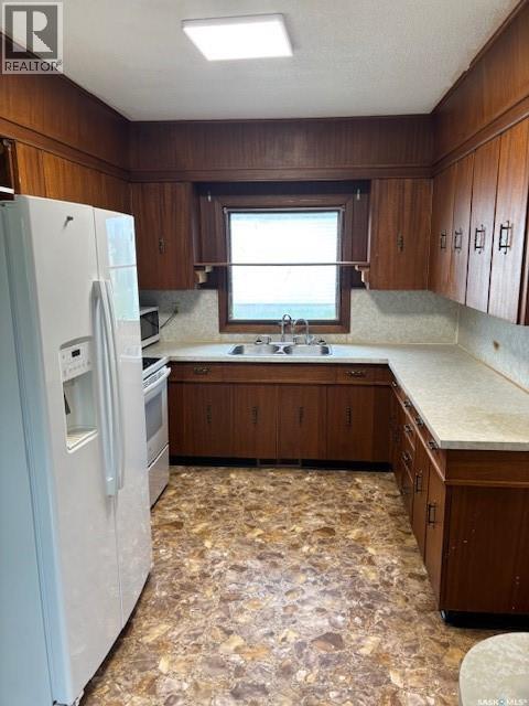 314 1st Avenue N, Stenen, Saskatchewan  S0A 0L0 - Photo 2 - SK046235