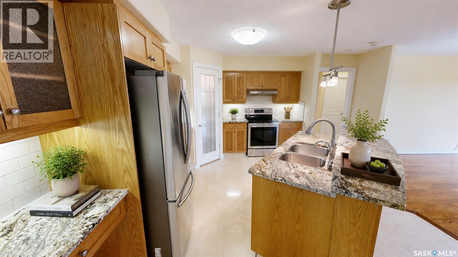 305 3101 Renfrew Crescent E, Regina, Saskatchewan  S4V 3B6 - Photo 3 - SK046070