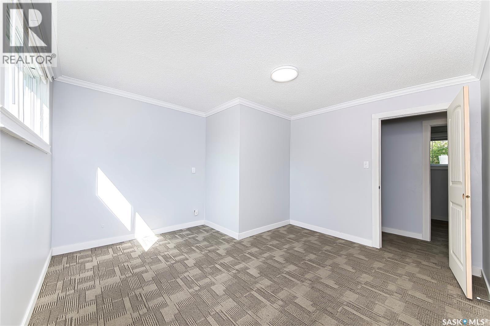 1017 J Avenue N, Saskatoon, Saskatchewan  S7L 2L3 - Photo 17 - SK046024