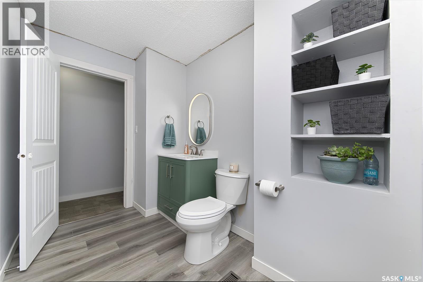 1017 J Avenue N, Saskatoon, Saskatchewan  S7L 2L3 - Photo 19 - SK046024