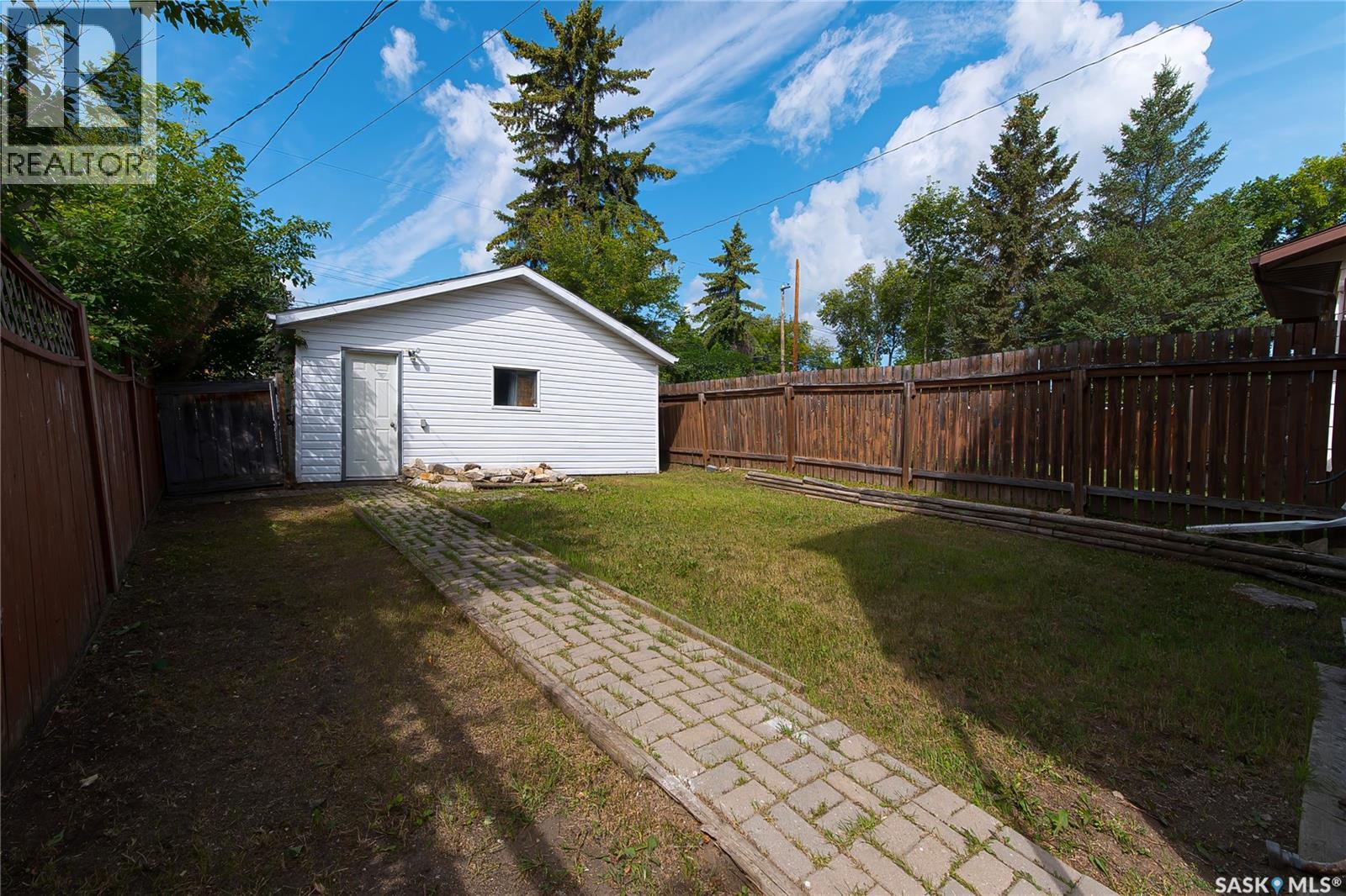 1017 J Avenue N, Saskatoon, Saskatchewan  S7L 2L3 - Photo 28 - SK046024