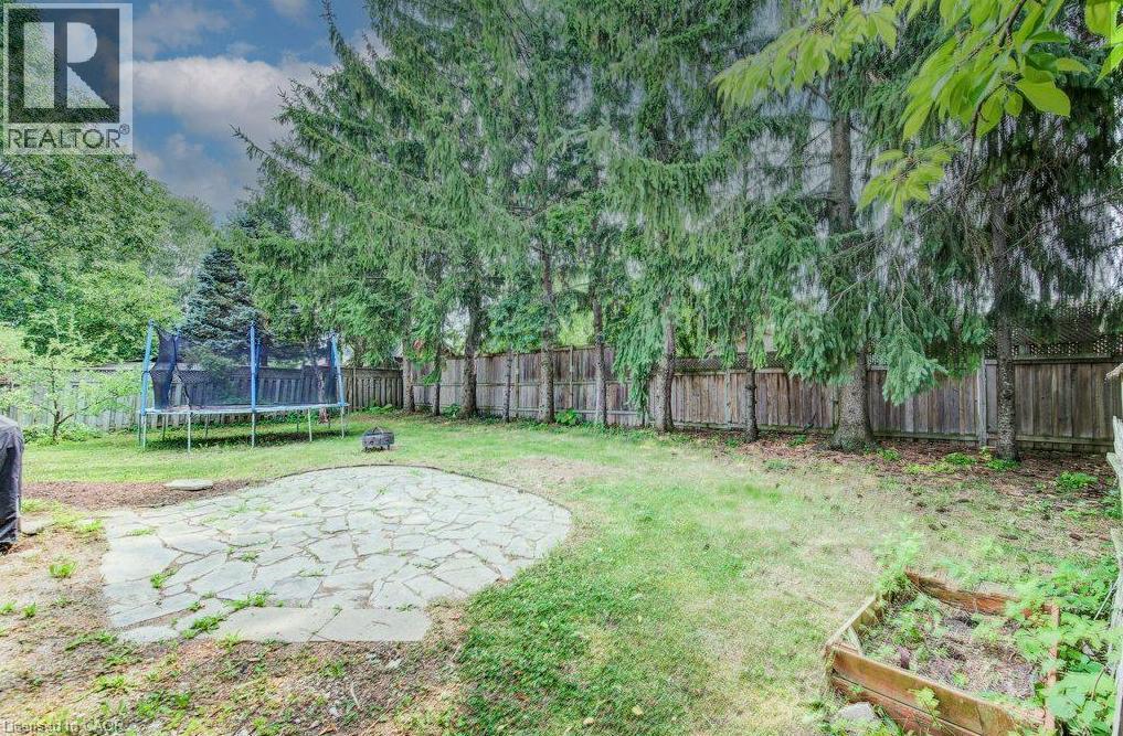 109 White Oak Place, Waterloo, Ontario  N2V 1B2 - Photo 37 - 40857052