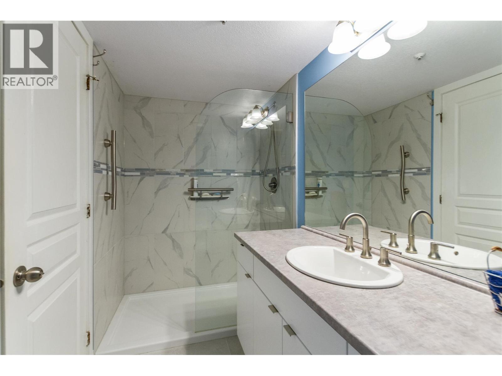 204 1242 Town Centre Boulevard, Coquitlam, British Columbia  V3B 7R6 - Photo 14 - R3141905