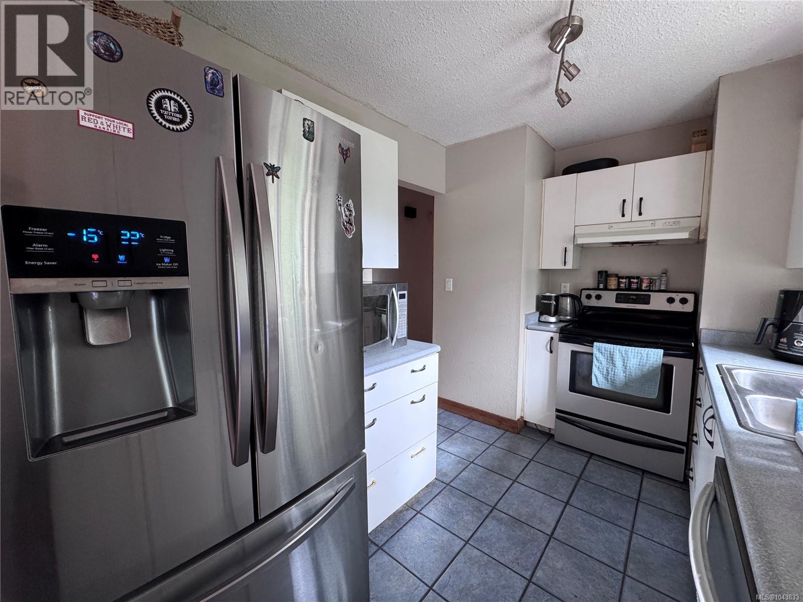 1690 Holly Cres, Ucluelet, British Columbia  V0R 3A0 - Photo 5 - 1043833