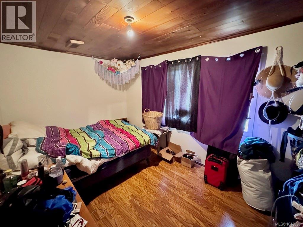 1690 Holly Cres, Ucluelet, British Columbia  V0R 3A0 - Photo 16 - 1043833