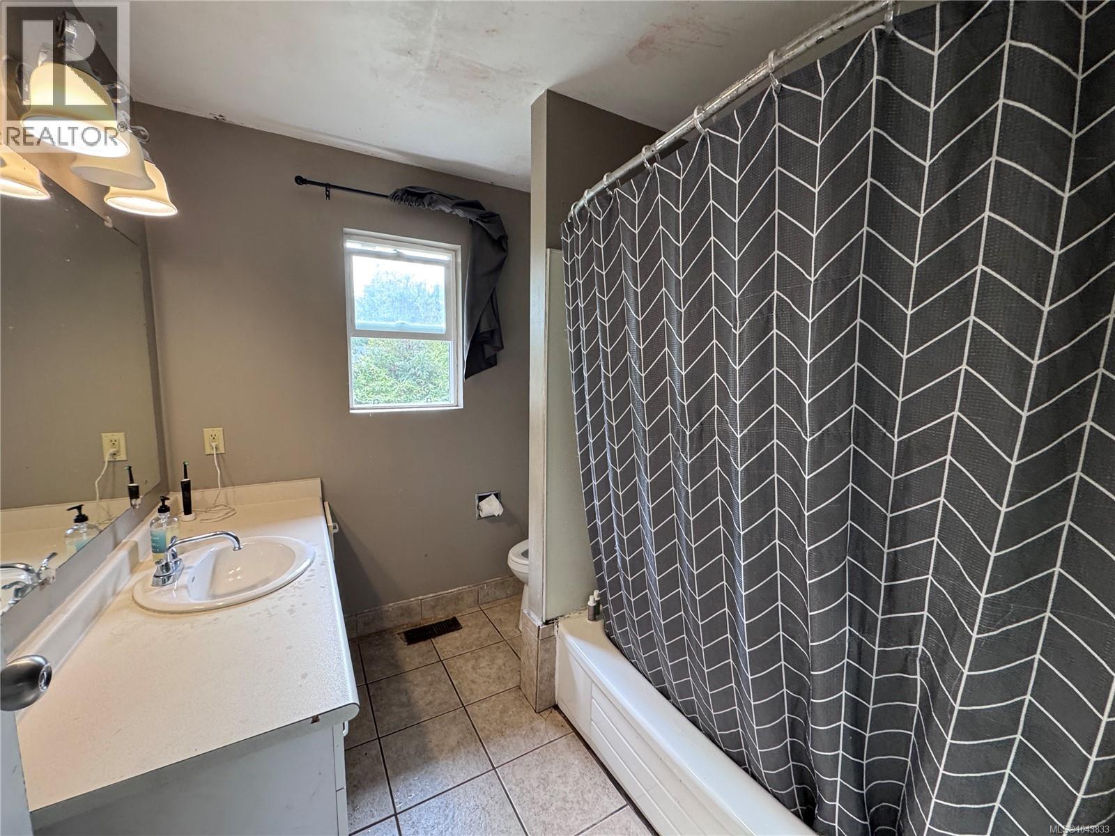 1690 Holly Cres, Ucluelet, British Columbia  V0R 3A0 - Photo 13 - 1043833