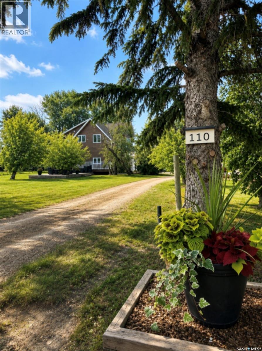 110 Baillie Road, Willow Creek Rm No. 458, Saskatchewan  S0E 0T0 - Photo 2 - SK046060