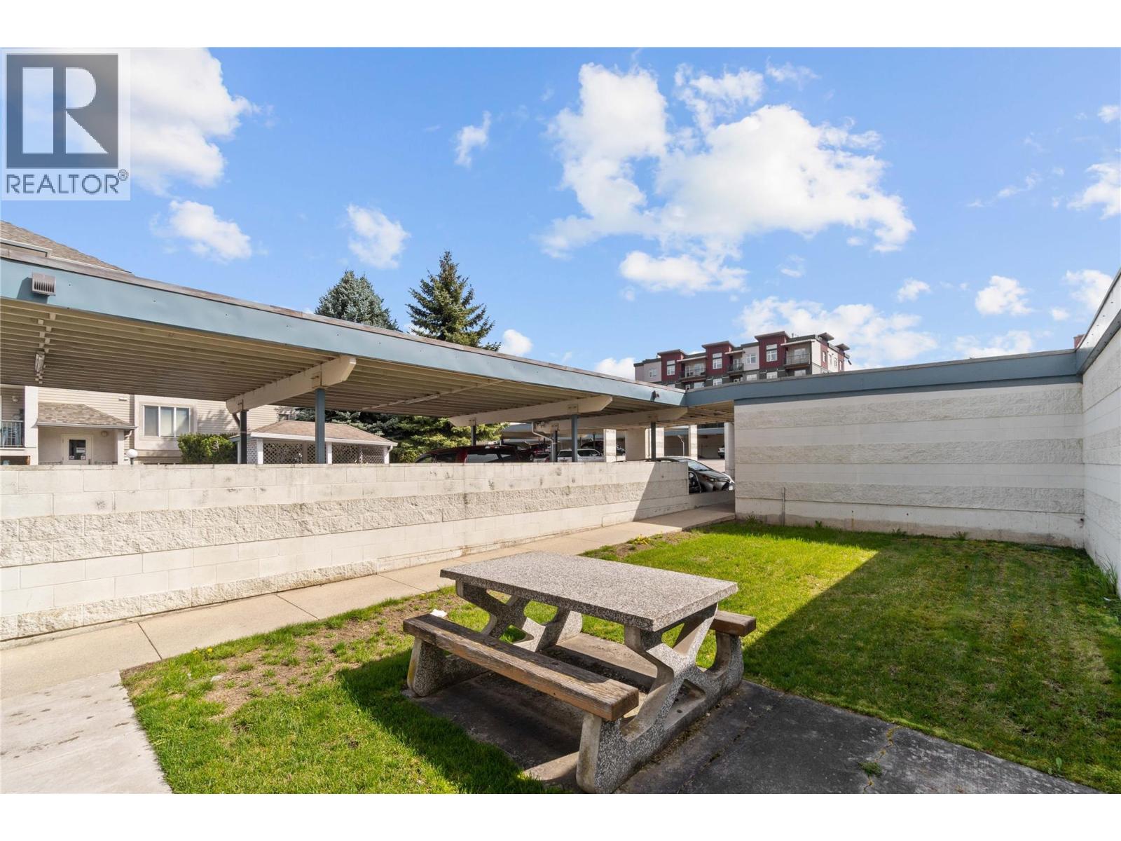 640 3 Street SW Unit# 406, Salmon Arm, British Columbia  V1E 2R3 - Photo 29 - 10390814