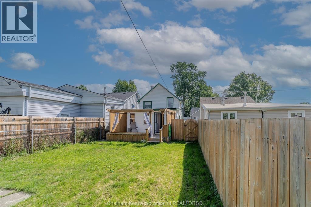 32 Degge Street, Chatham, Ontario  N7M 4X2 - Photo 13 - 26020424