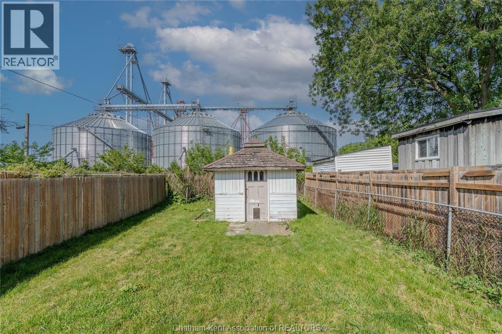 32 Degge Street, Chatham, Ontario  N7M 4X2 - Photo 14 - 26020424
