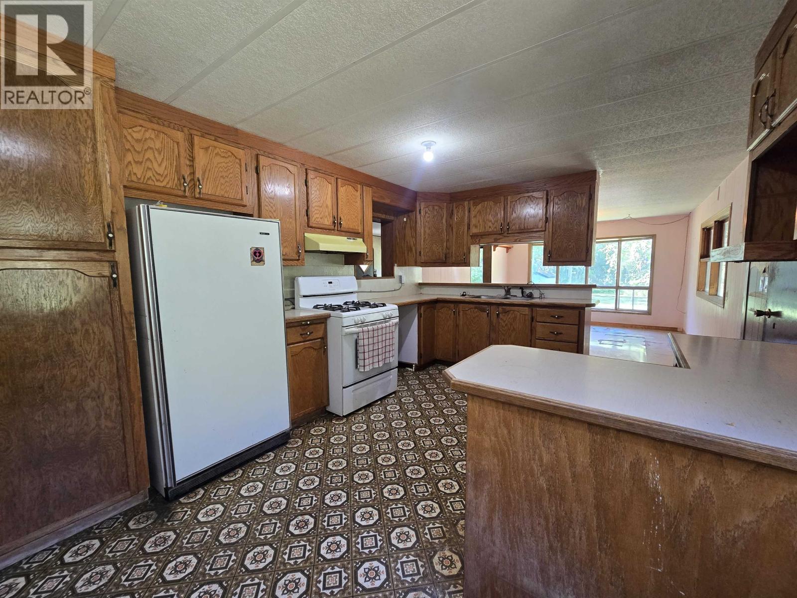 930 Hesketh Road, Quesnel, British Columbia  V2J 7H6 - Photo 7 - R3157687