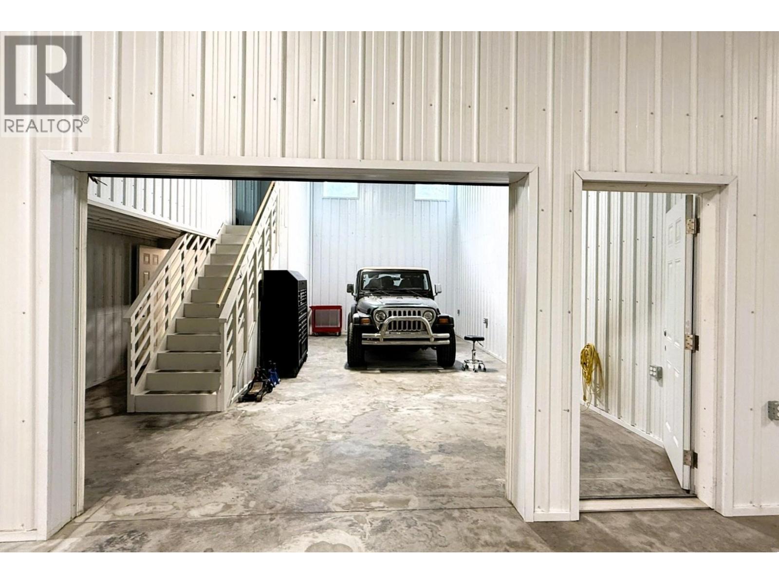 2434 Kettleston Road, Golden, British Columbia  V0A 1H1 - Photo 32 - 10398165