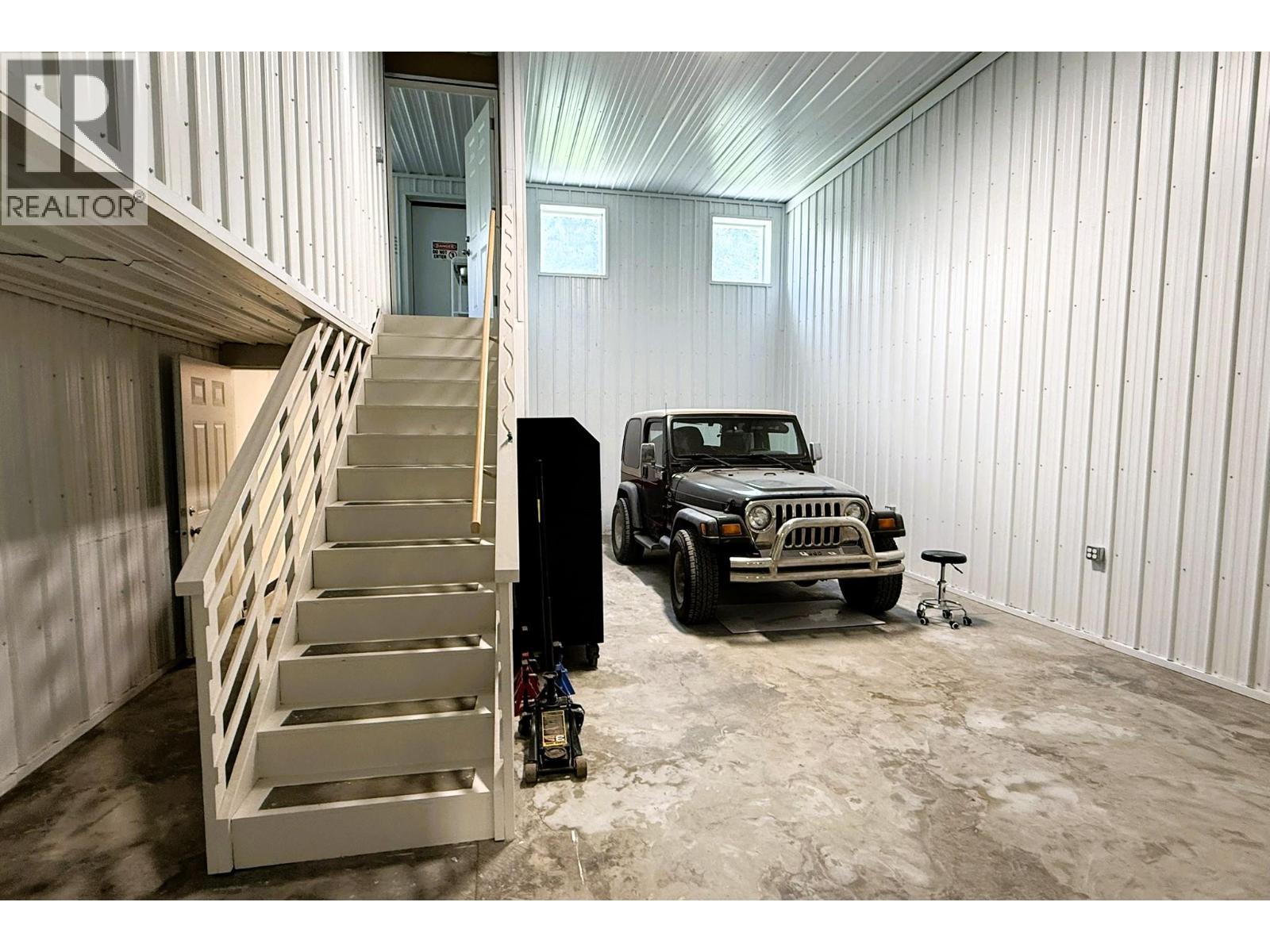 2434 Kettleston Road, Golden, British Columbia  V0A 1H1 - Photo 33 - 10398165