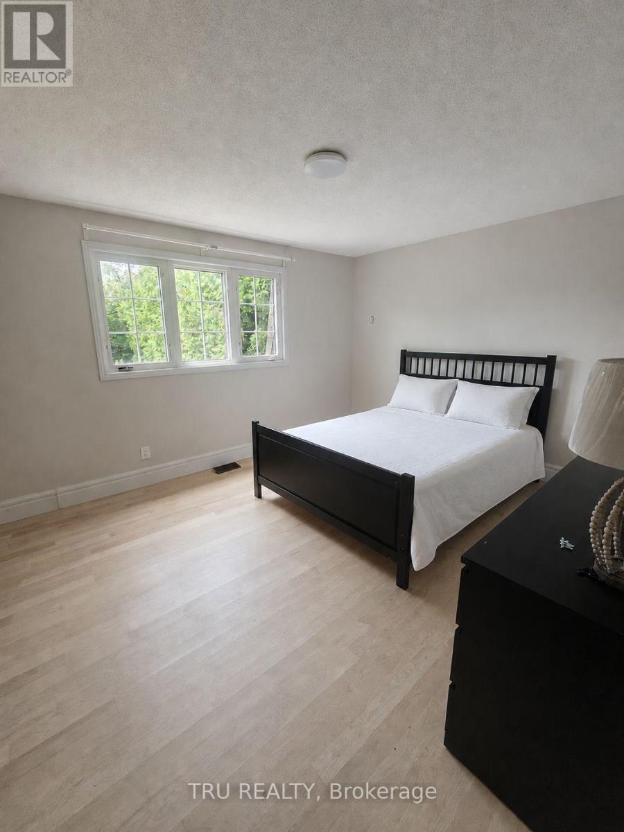 14 Langholm Crescent, Ottawa, Ontario  K2J 1H2 - Photo 3 - X13698274