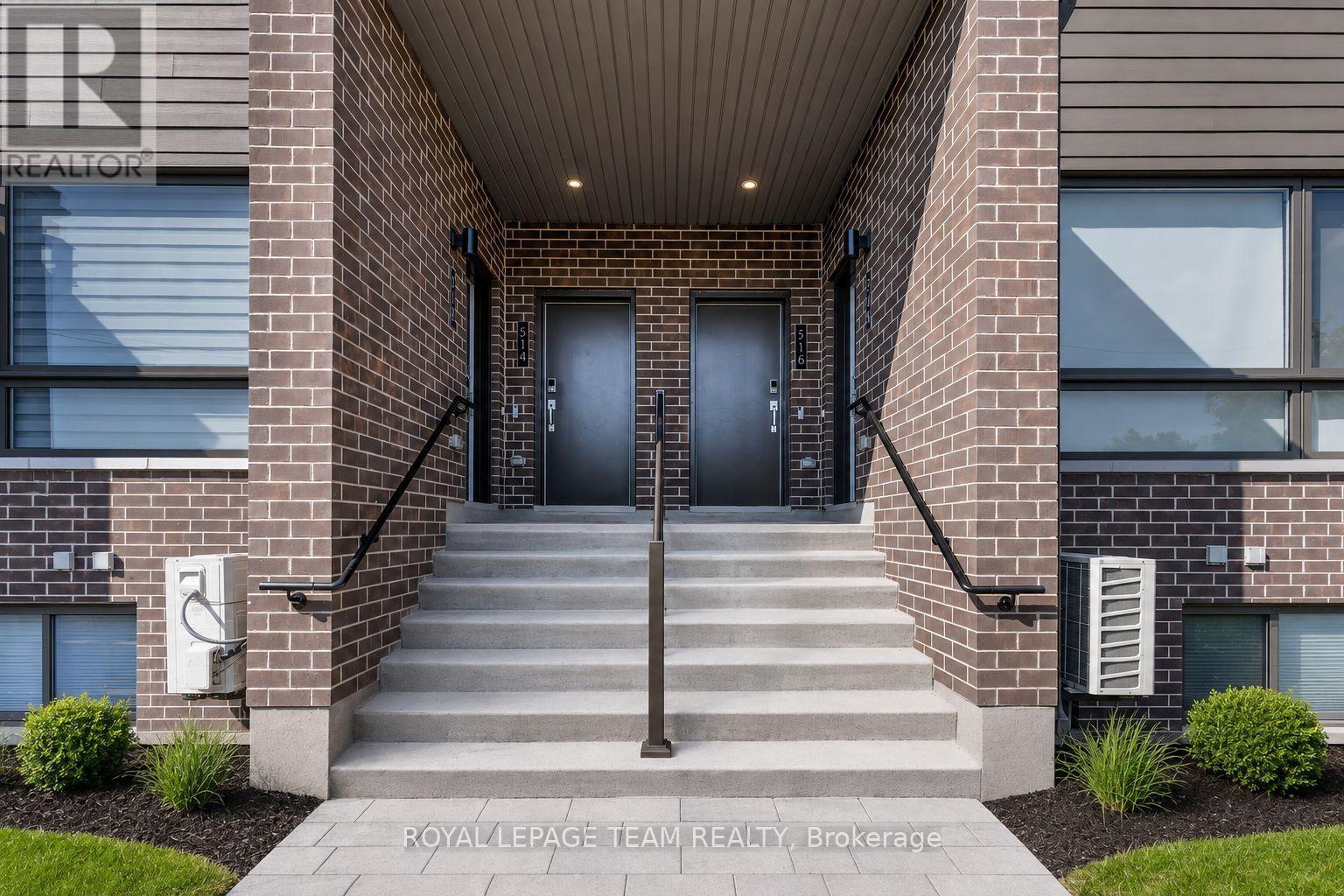 512 Mishi Private, Ottawa, Ontario  K1K 5C5 - Photo 2 - X13698282
