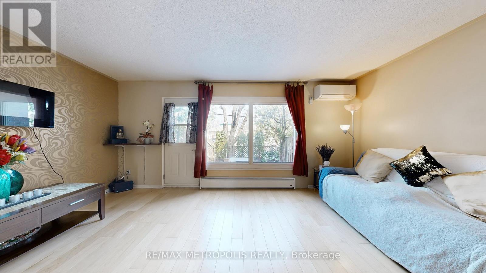 13 - 13 Candy Court Way, Toronto, Ontario  M2R 2Y7 - Photo 7 - C13698264