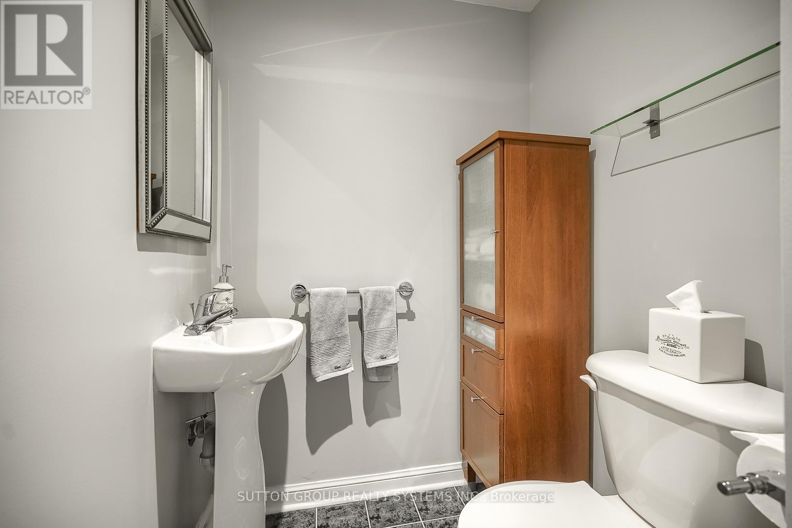 323 - 32 Stadium Road, Toronto, Ontario  M5V 3P4 - Photo 18 - C13698272