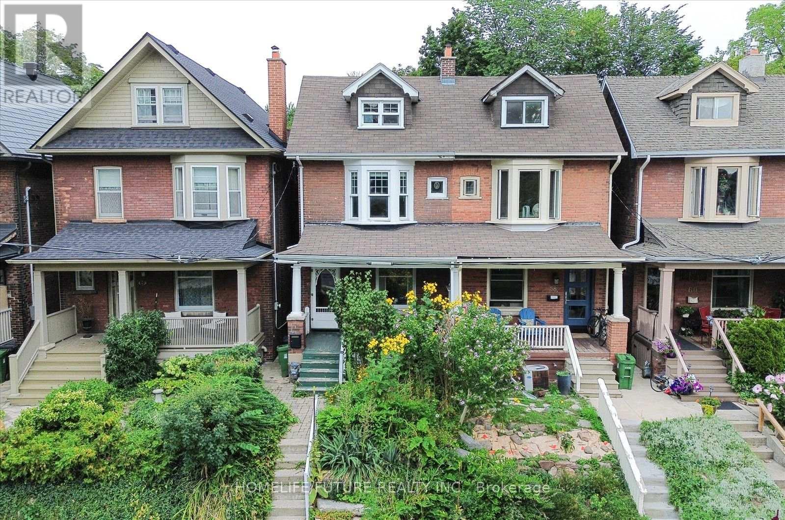 56 Sparkhall Avenue, Toronto, Ontario  M4K 1G6 - Photo 2 - E13698268