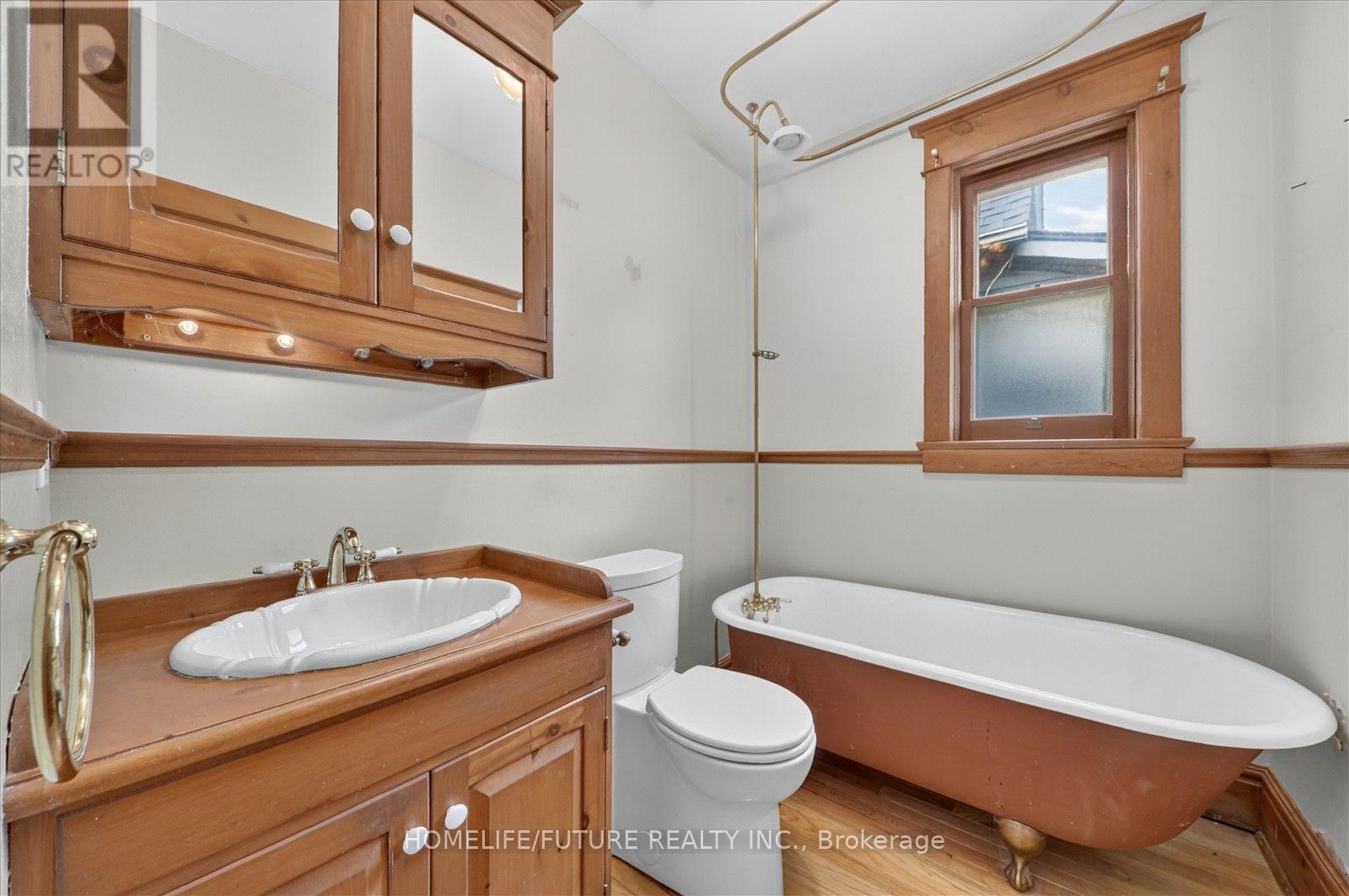 56 Sparkhall Avenue, Toronto, Ontario  M4K 1G6 - Photo 26 - E13698268