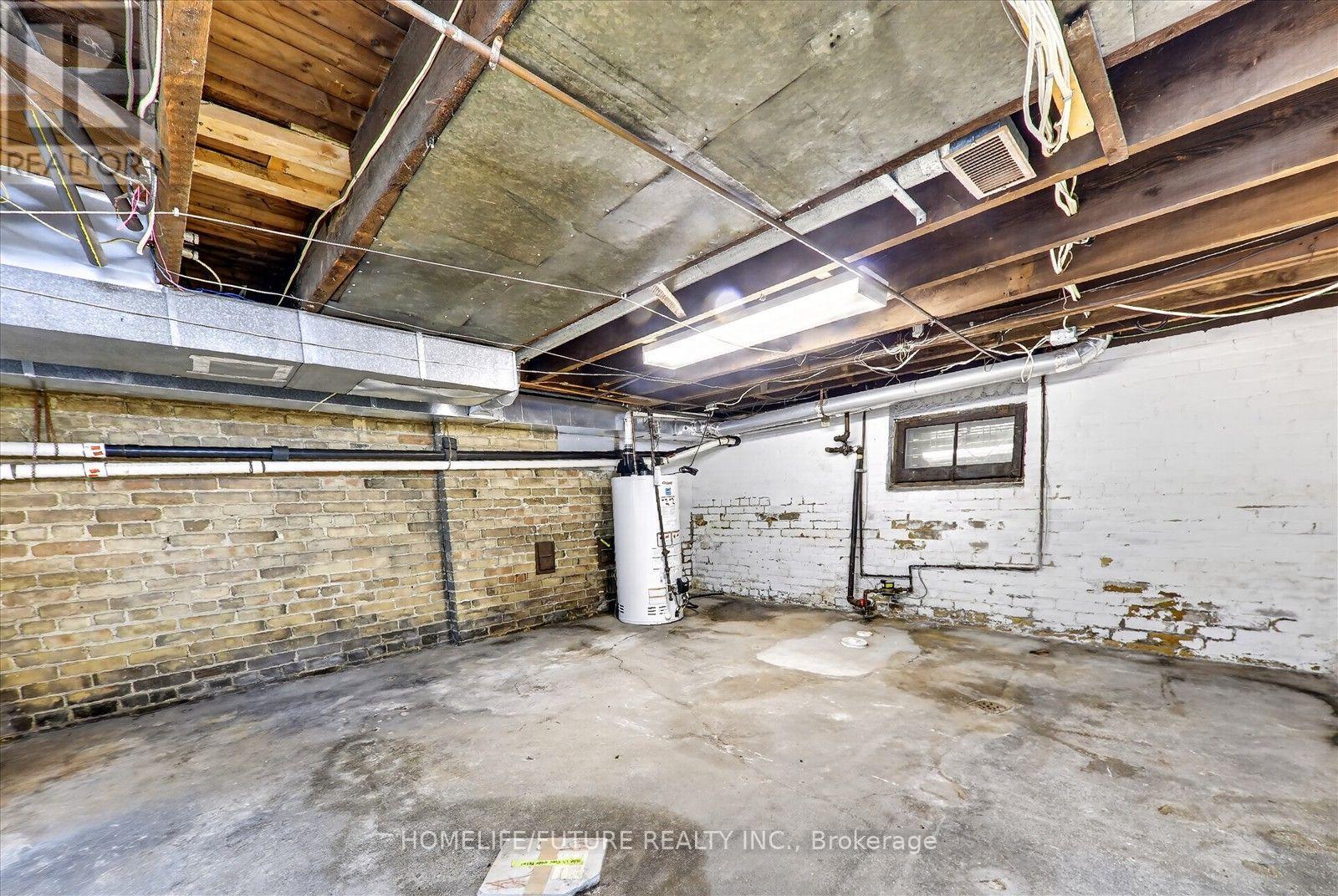 56 Sparkhall Avenue, Toronto, Ontario  M4K 1G6 - Photo 32 - E13698268