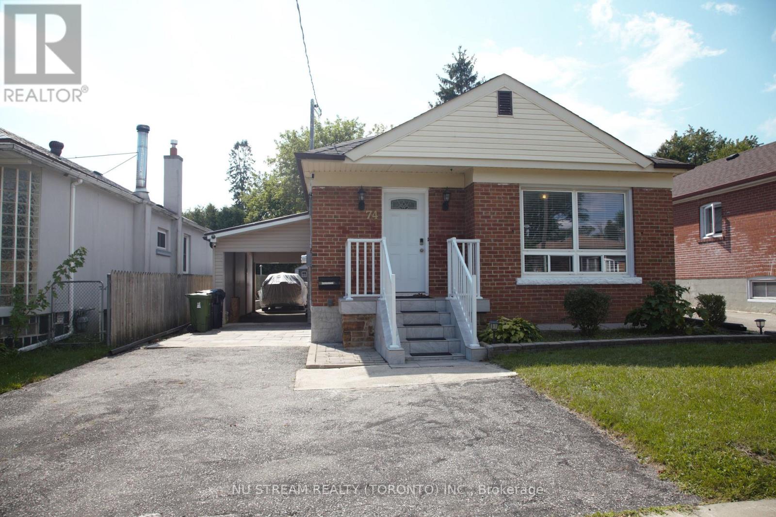 74 WYE VALLEY ROAD, Toronto, Ontario