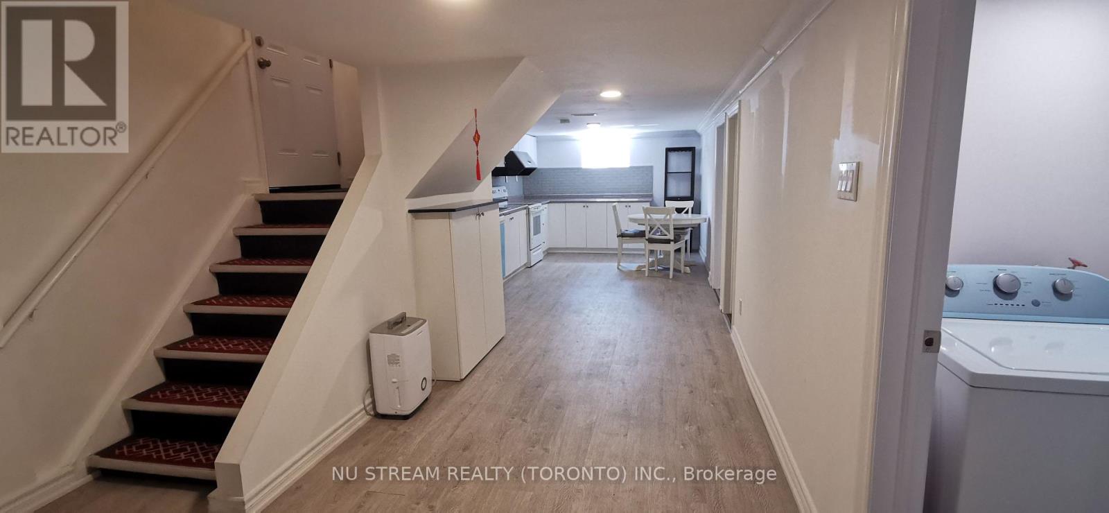 74 Wye Valley Road, Toronto, Ontario  M1P 2A6 - Photo 15 - E13698286