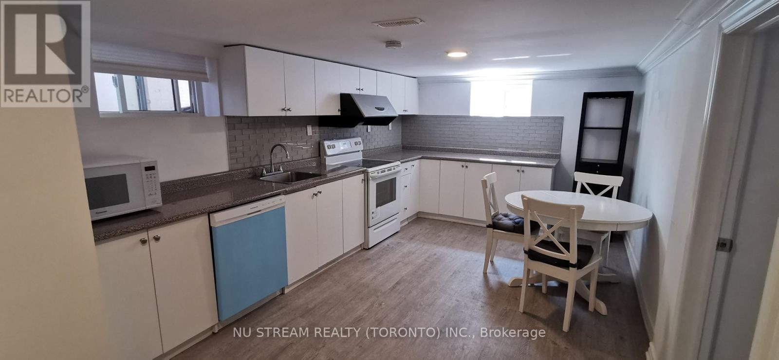 74 Wye Valley Road, Toronto, Ontario  M1P 2A6 - Photo 16 - E13698286