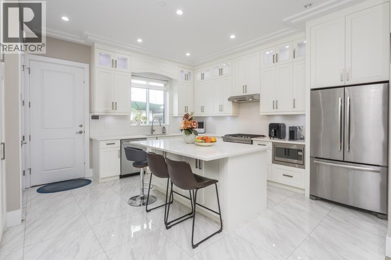 8559 Montcalm Street, Vancouver, British Columbia  V6P 4P6 - Photo 10 - R3157702