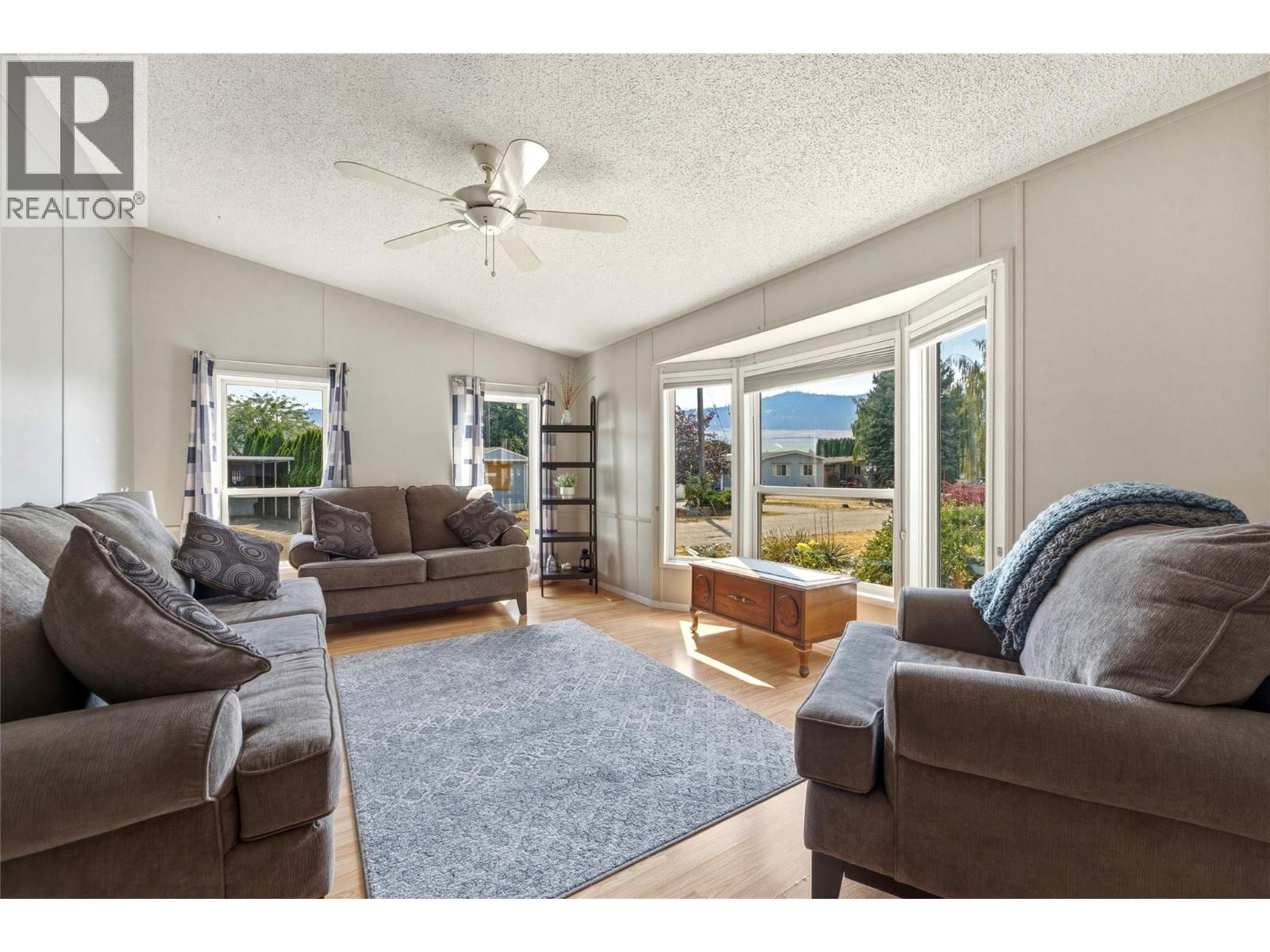 6710 Tronson Road Unit# #214, Vernon, British Columbia  V1H 1X6 - Photo 5 - 10398407