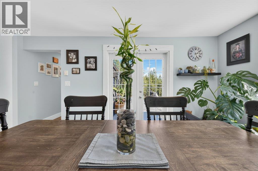 411 Christison Road SW, Salmon Arm, British Columbia  V1E 3B4 - Photo 14 - 10397652
