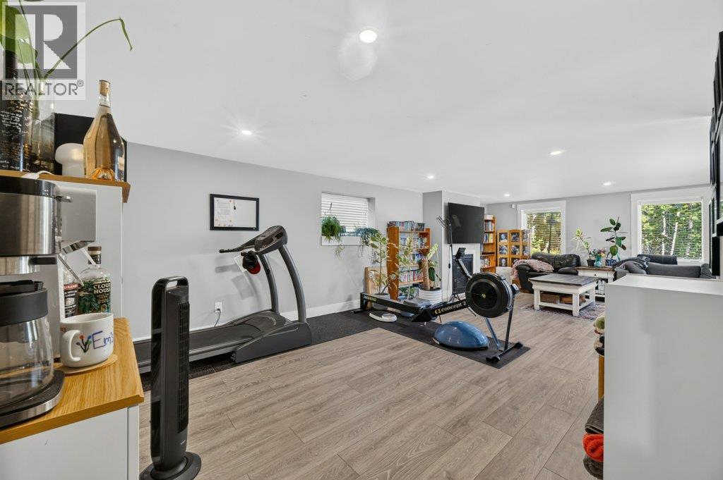 411 Christison Road SW, Salmon Arm, British Columbia  V1E 3B4 - Photo 27 - 10397652