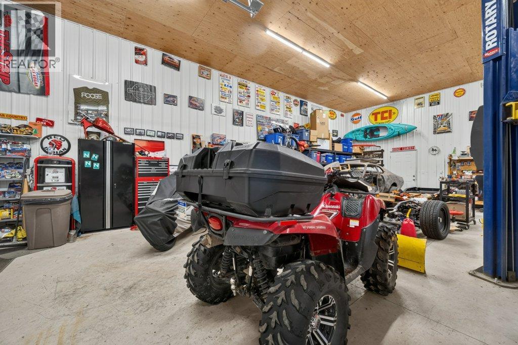 411 Christison Road SW, Salmon Arm, British Columbia  V1E 3B4 - Photo 51 - 10397652