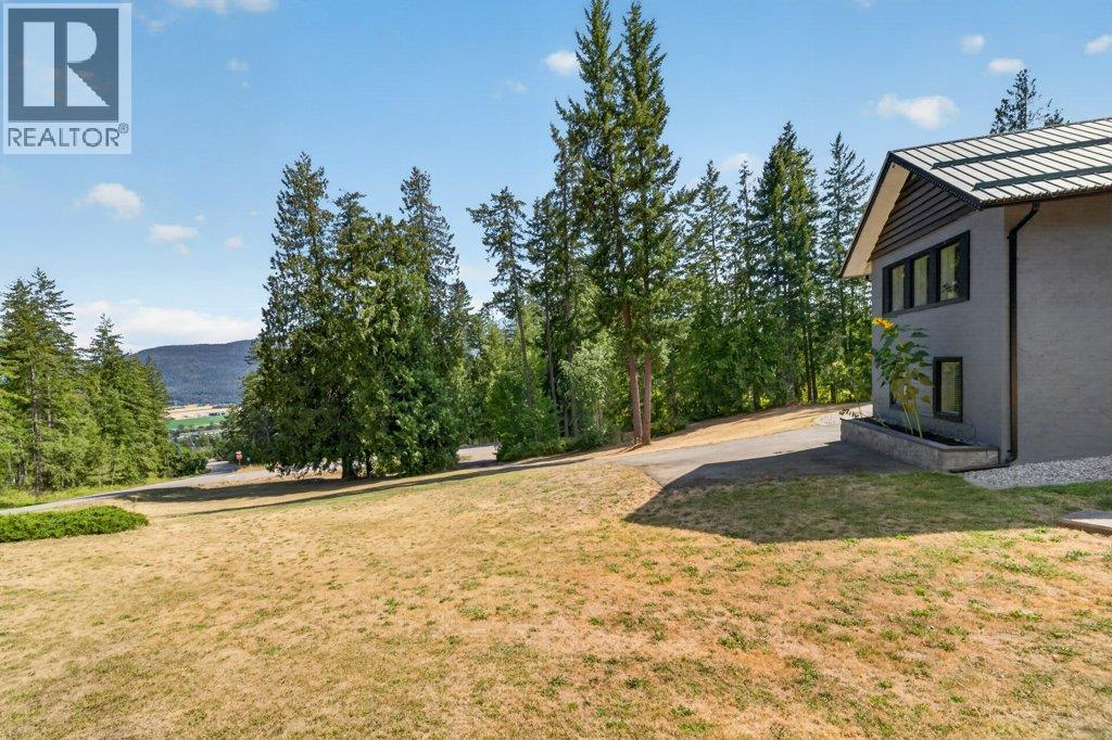 411 Christison Road SW, Salmon Arm, British Columbia  V1E 3B4 - Photo 73 - 10397652