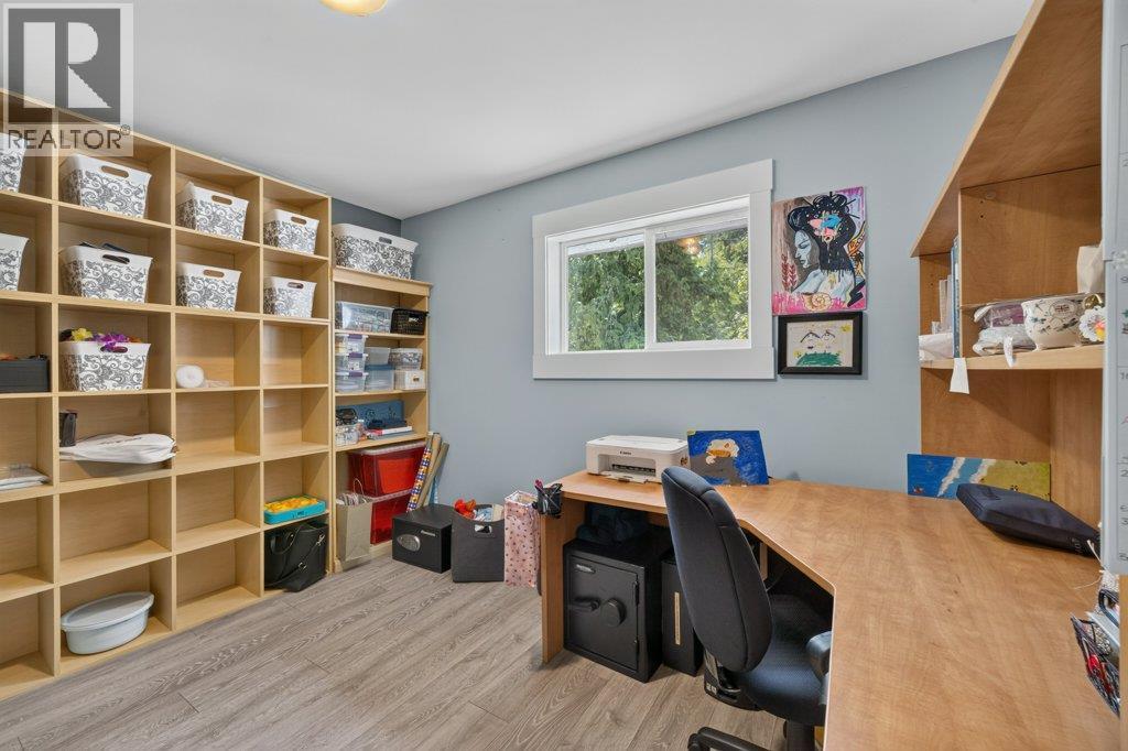 411 Christison Road SW, Salmon Arm, British Columbia  V1E 3B4 - Photo 8 - 10397652