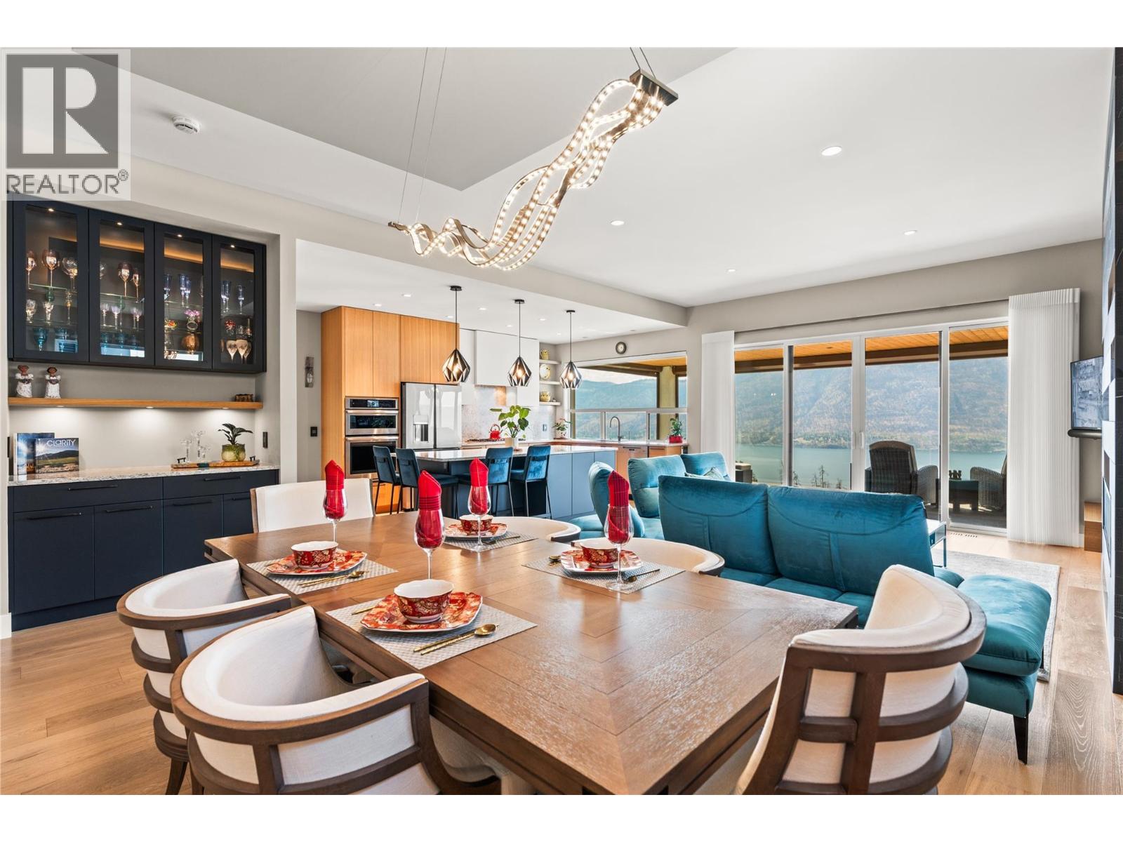 9814 Beacon Hill Crescent, Lake Country, British Columbia  V4V 0A9 - Photo 13 - 10397388