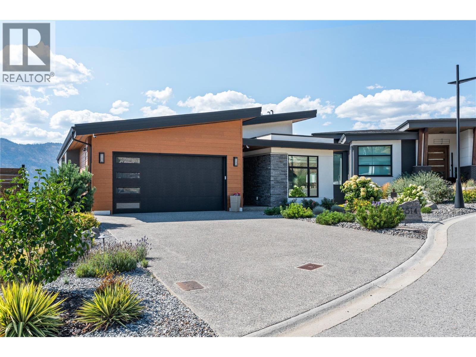 9814 Beacon Hill Crescent, Lake Country, British Columbia  V4V 0A9 - Photo 5 - 10397388