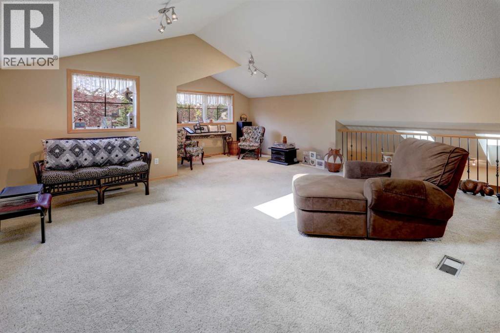 222 Panatella Place NW, Calgary, Alberta  T3K 6C5 - Photo 18 - A2324558