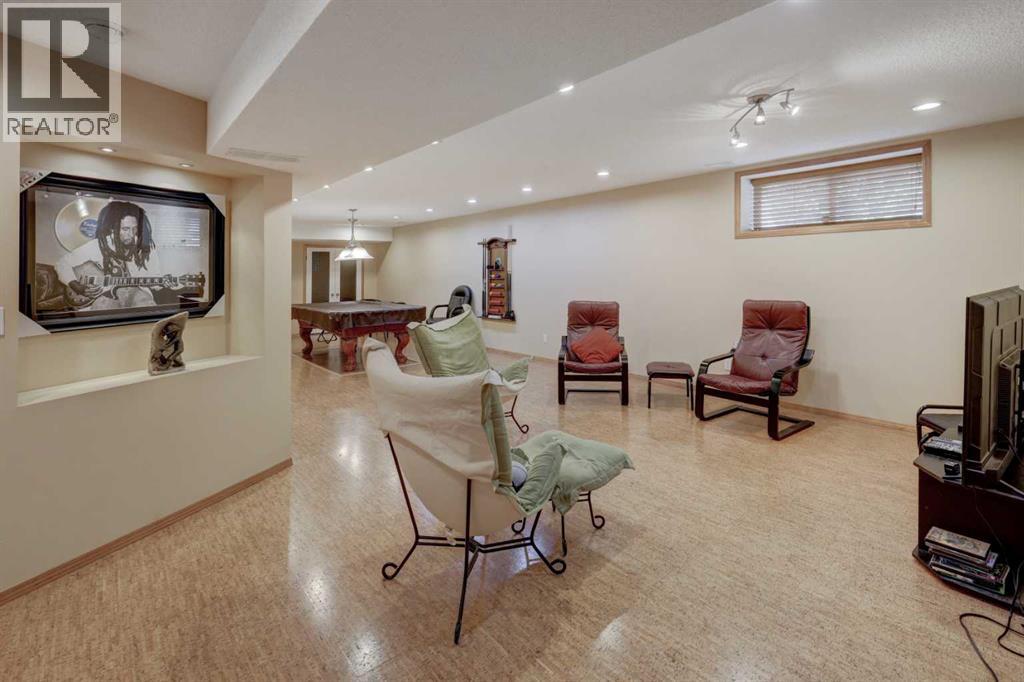 222 Panatella Place NW, Calgary, Alberta  T3K 6C5 - Photo 20 - A2324558